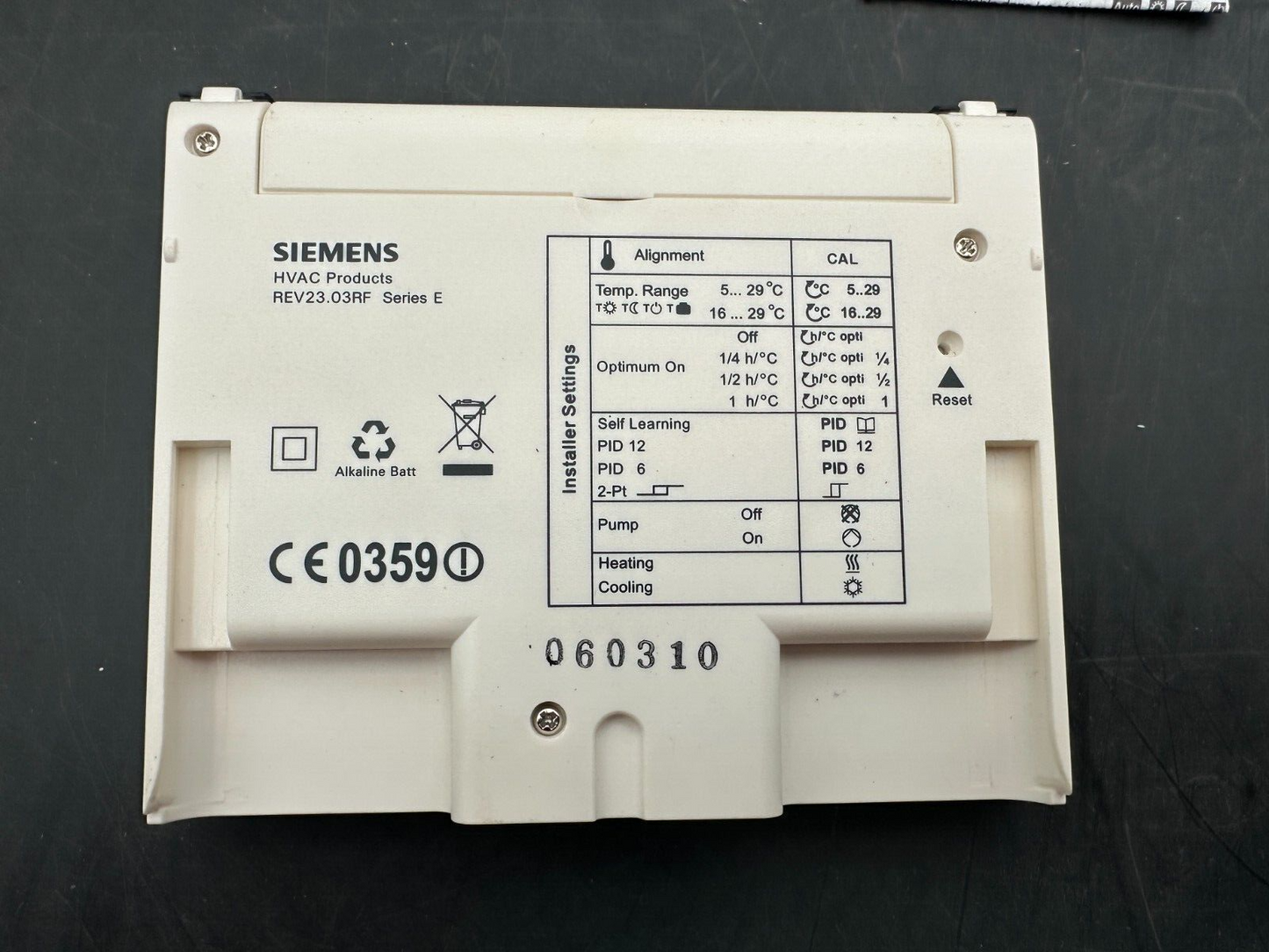 DE DIETRICH AD 200 KIT THERMOSTAT D'AMBIANCE DIGITAL HF SIEMENS REV23.03RF