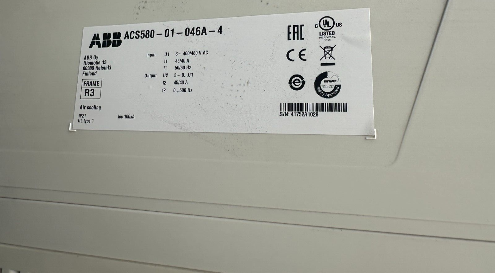 ABB ACS580-01-046A-4 400/480VAC 22.0 kW 30.0 hp