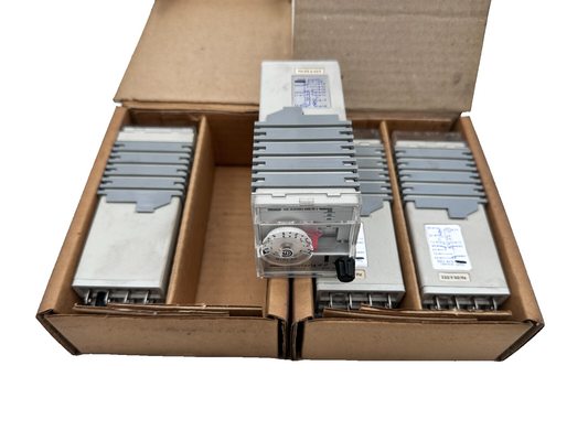 CHAUVIN ARNOUX 48 RELAIS TEMPORISE 220V 50Hz x1pc