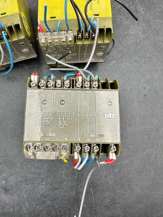 1 pc x Pilz PST3 110VAC S3 420233 - KLR Automation