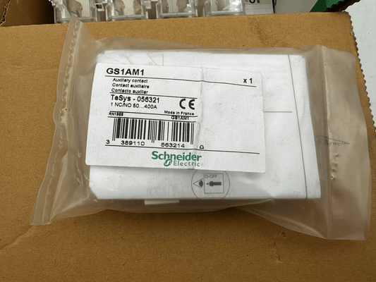 SCHNEIDER ELECTRIC GS2K4 FUSE DISCONNECT SWITCH 4x125A 22x58 + GS1AM1 - KLR Automation