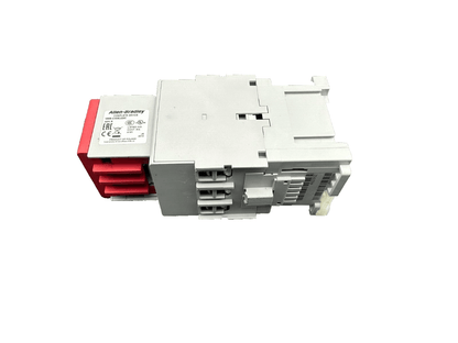 ALLEN - BRADLEY 100 - C55E*00 + 100S - F SERIE B CONTACTEUR - KLR Automation