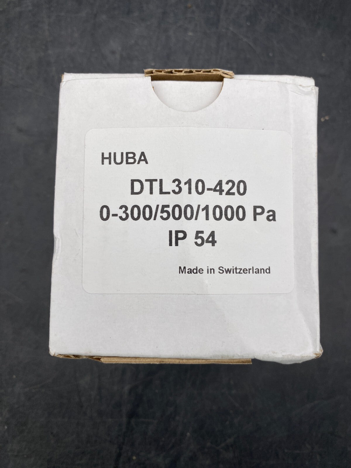 HUBA CONTROL 699.914215040 DIFFERENTIAL PRESSURE SENSOR DTL310-420