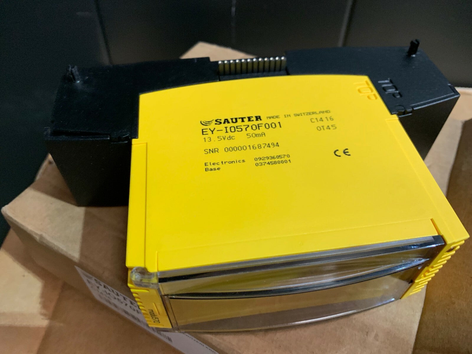 NEW  SAUTER EY-IO570F001 _ EY-IO570 F001 _ modu570 _ modu670 _ invoice