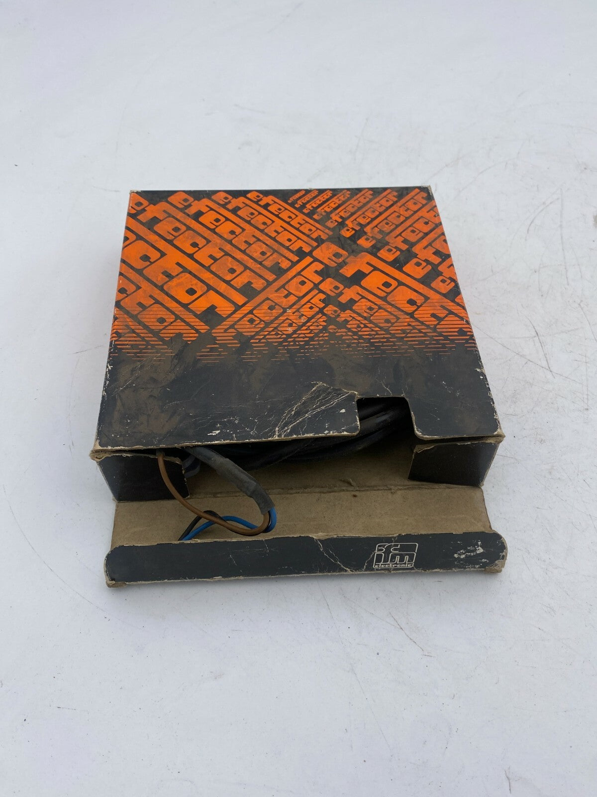 1 pc x IFM Electronic Efector KB-3020LANOG Capteur capacitif