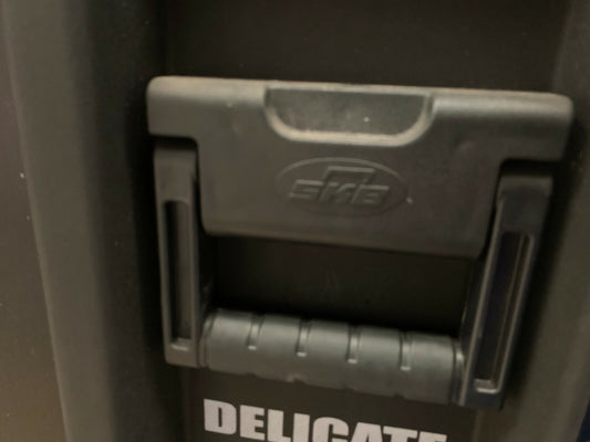 1 SKB Cases Deep Roto Molded Deep Rack Case etanche militaire .see photo - KLR Automation
