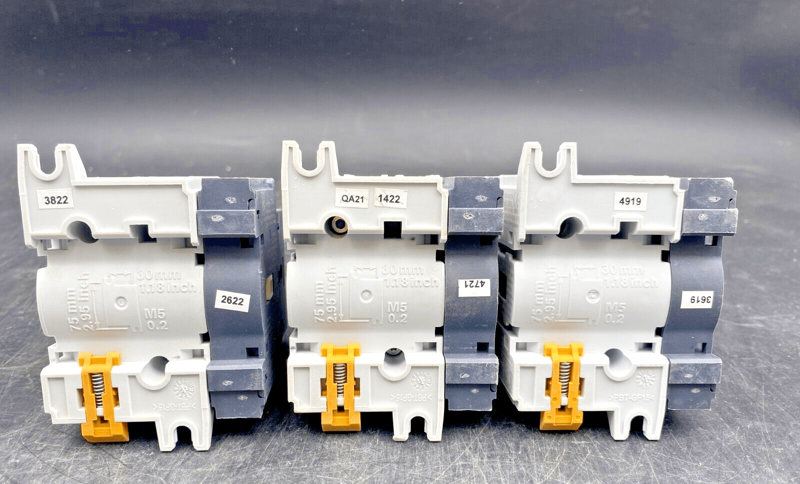 LOT DE 3 SOCOMEC INTERRUPTEUR SECTIONNEUR SIRCO 3P 20A 22003001+ 22001003 - KLR Automation