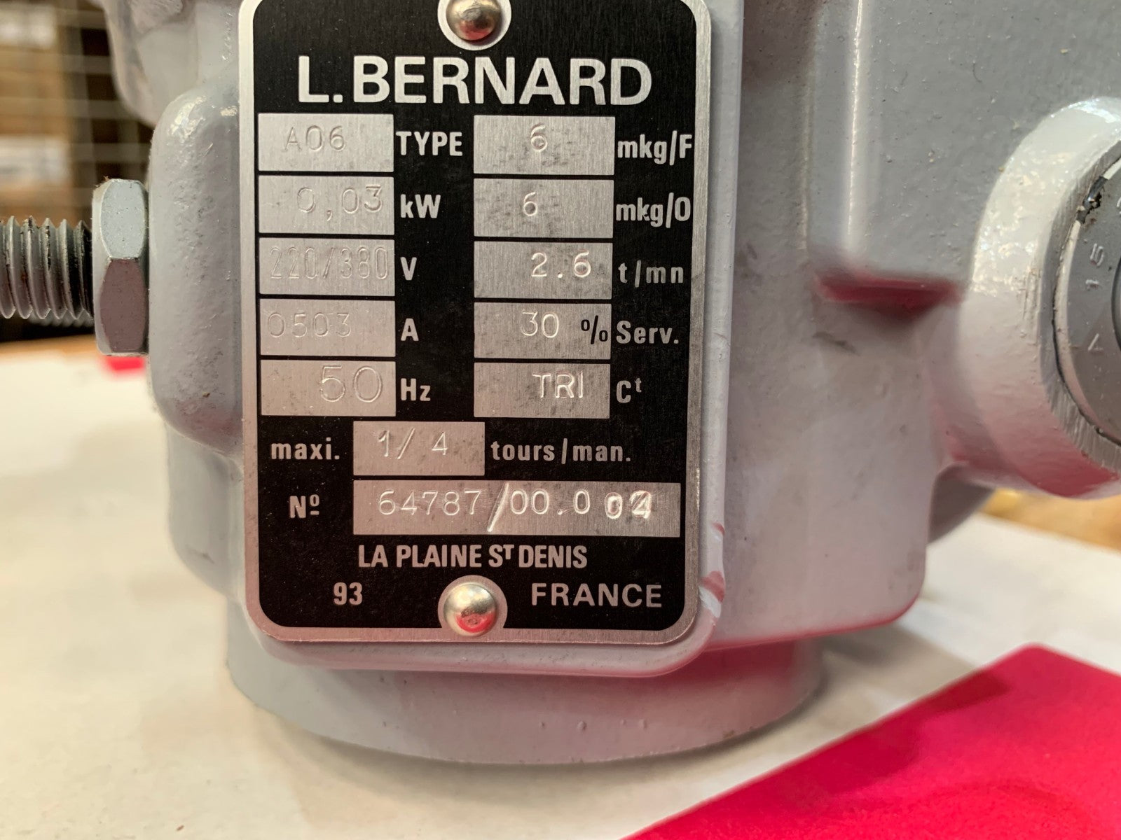1 x .  BERNARD CONTROLS ELECTRIC ACTUATOR A06 Valve NEW