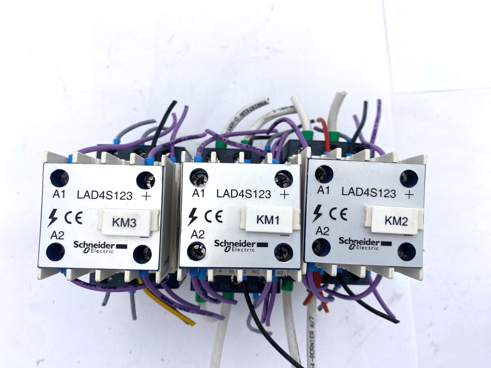 LOT OF 3 SCHNEIDER ELECTRIC LAD4S123 RECTIFIER - KLR Automation