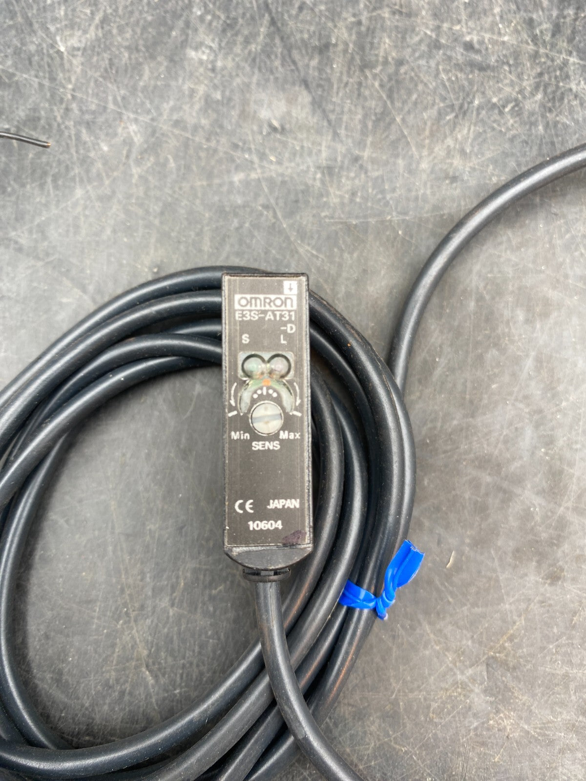 OMRON E3S-AT31-L + E3S-AT31-D CAPTEUR PHOTOELECTRIC