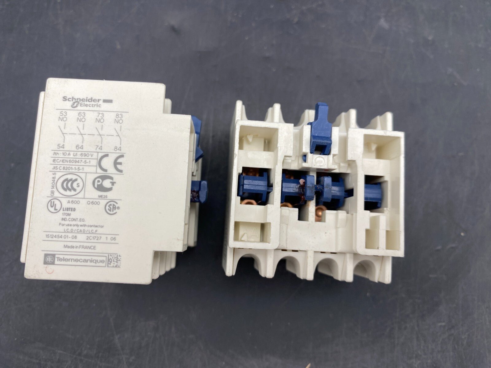 LOT DE TELEMECANIQUE SCHNEIDER ELECTRIC 5 x LADN04 2 x LADN40 4 x LADN20 - KLR Automation
