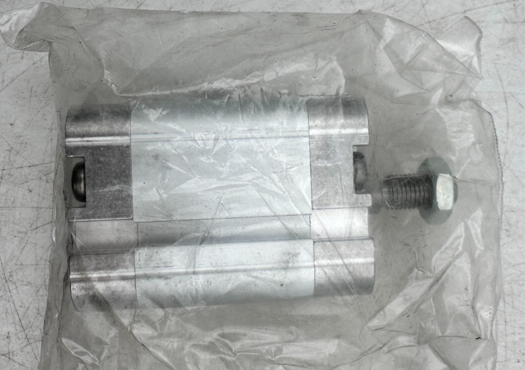 REXROTH 0822 393 204 9100 PNEUMATIC CYLINDER