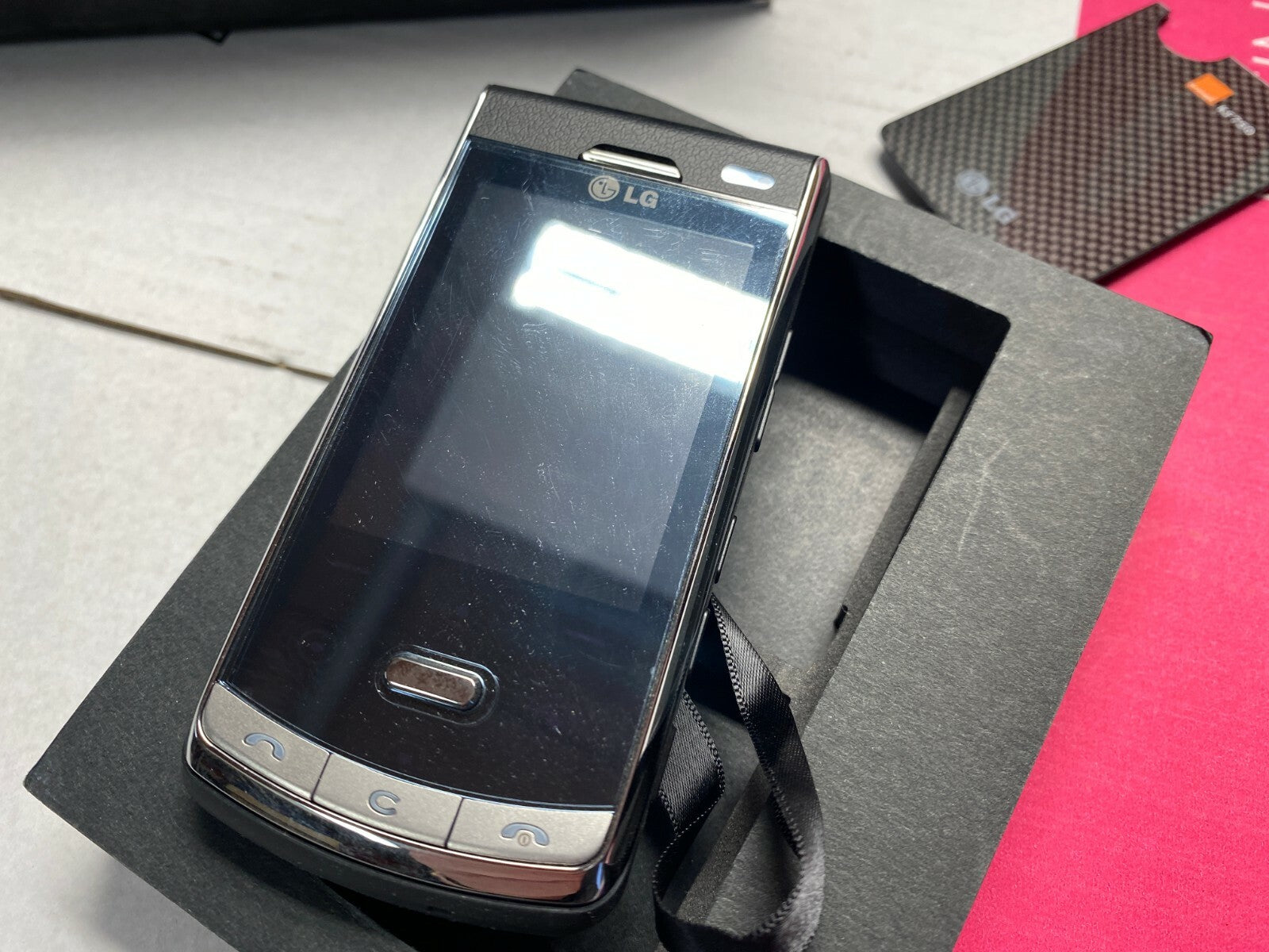 LG KF750 SFR Mobile Phone Old Stock Rare collectors Mobile Phone GSM Cell