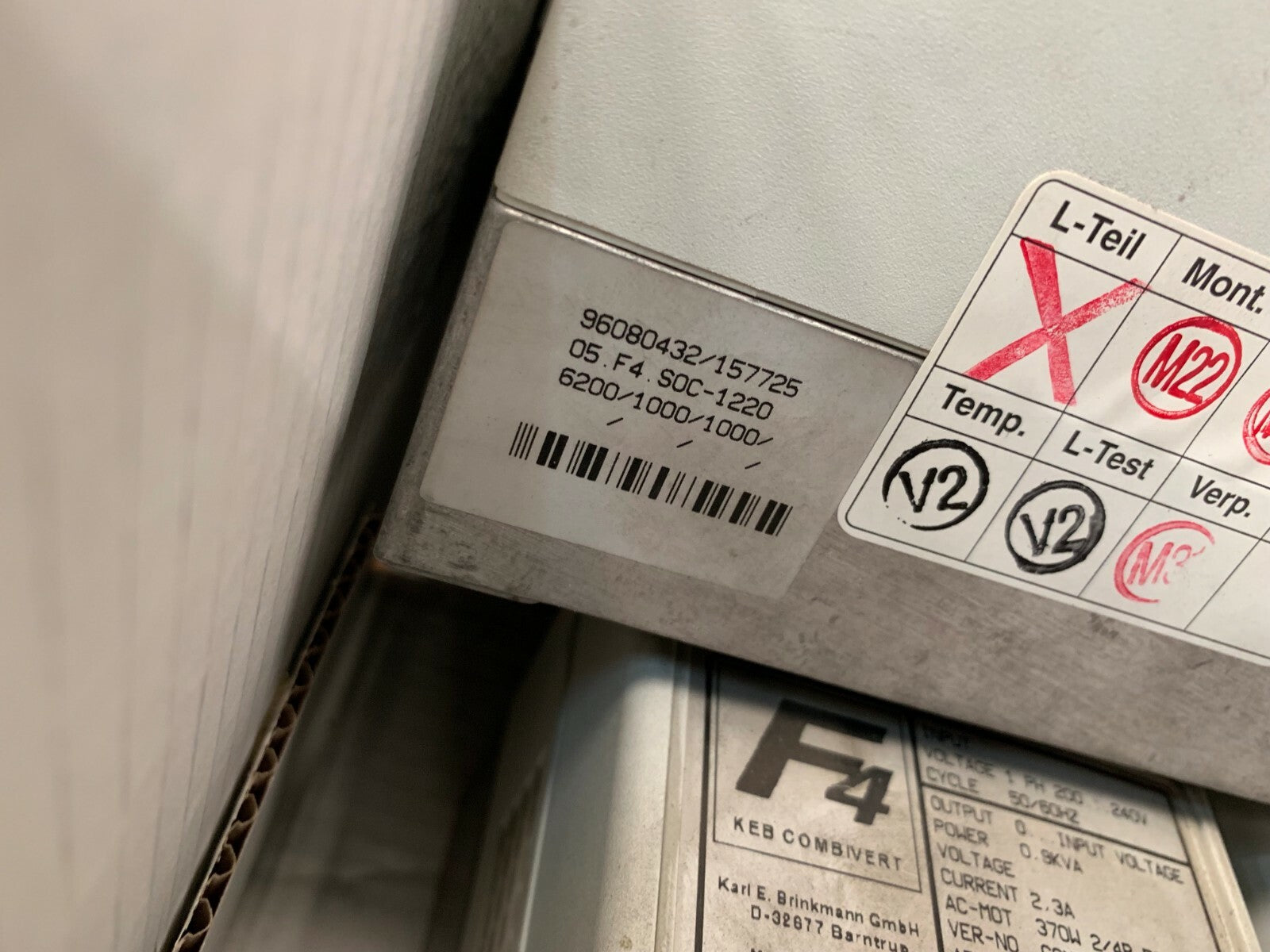 1 x Keb Combivert F4 05.F4.S0C-1220