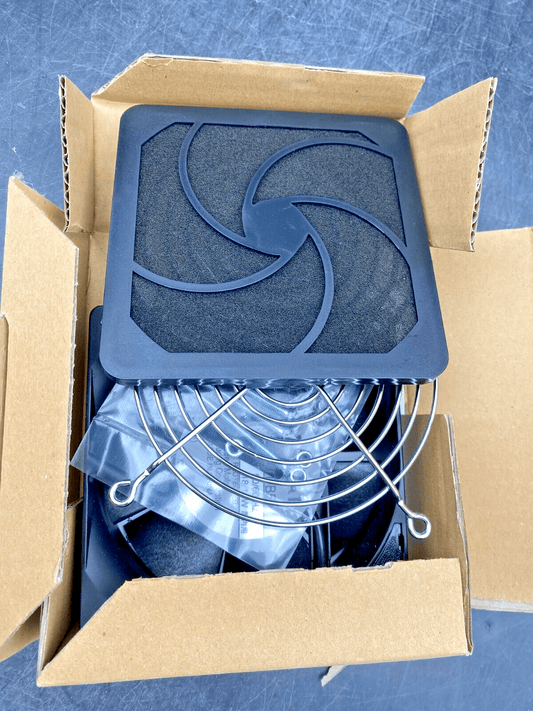 NEW SCHNEIDER ELECTRIC NSYCVF65M230PF CLIMASYS FILTERFAN 65M3/H - KLR Automation