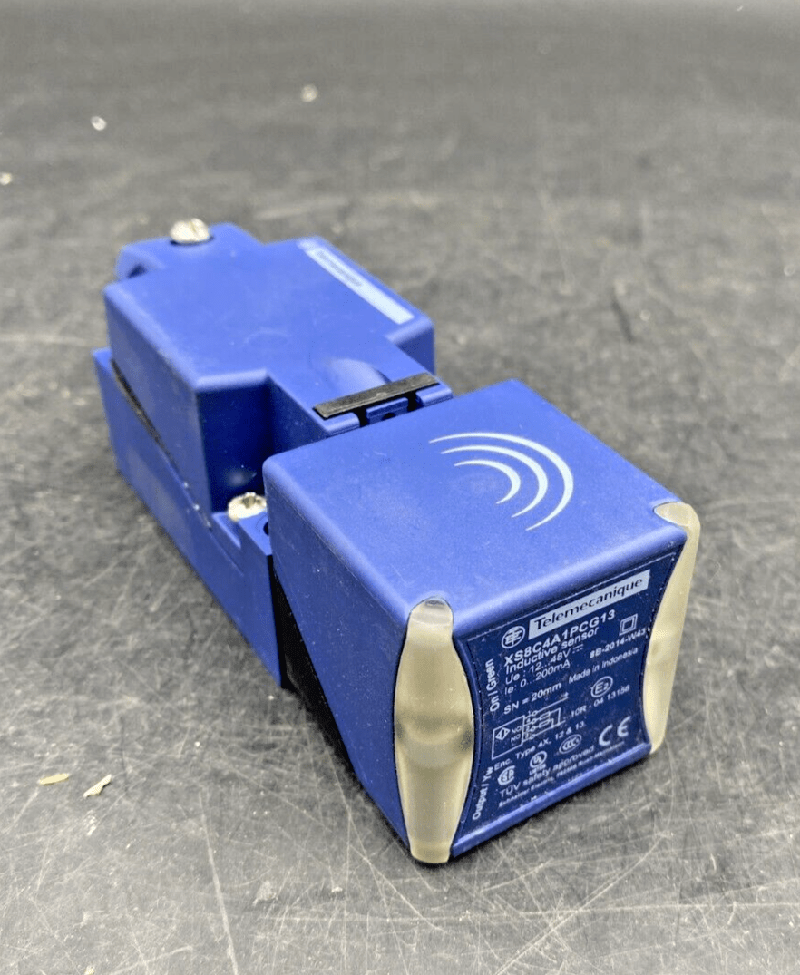 TELEMECANIQUE XS8C4A1PCG13 INDUCTIVE PROXIMITY SWITCH - KLR Automation