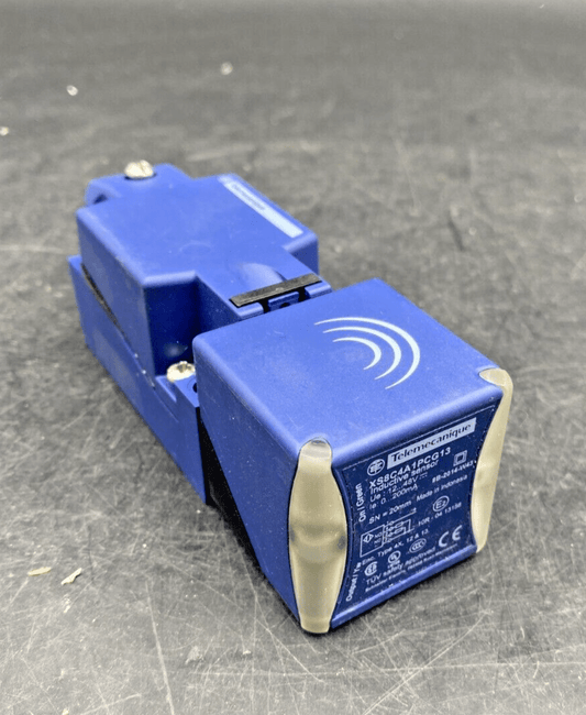 TELEMECANIQUE XS8C4A1PCG13 INDUCTIVE PROXIMITY SWITCH - KLR Automation