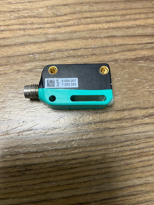 1pc x Télémètre OMT100 - R100 - 2EP - IO - V31 Pepperl + Fuchs - KLR Automation