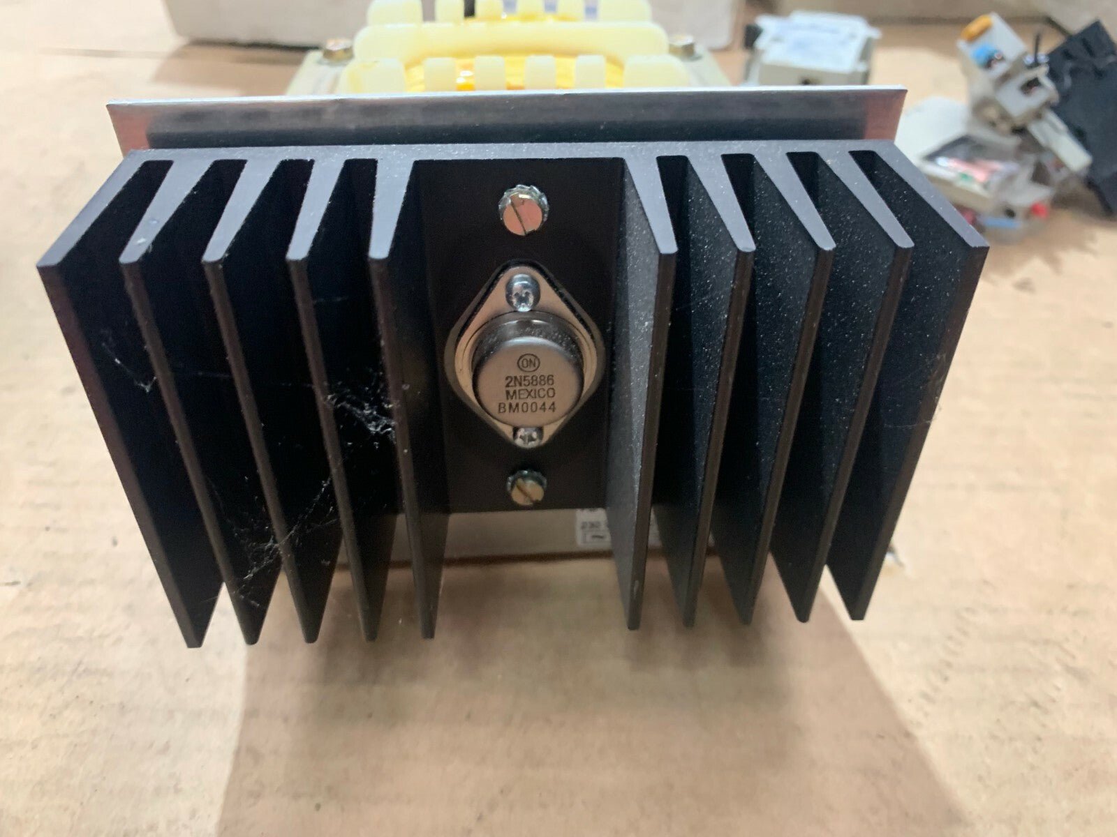 ELC ALIM FIXE EQUIPEMT 24V 5A - 230V AL897AE - KLR Automation