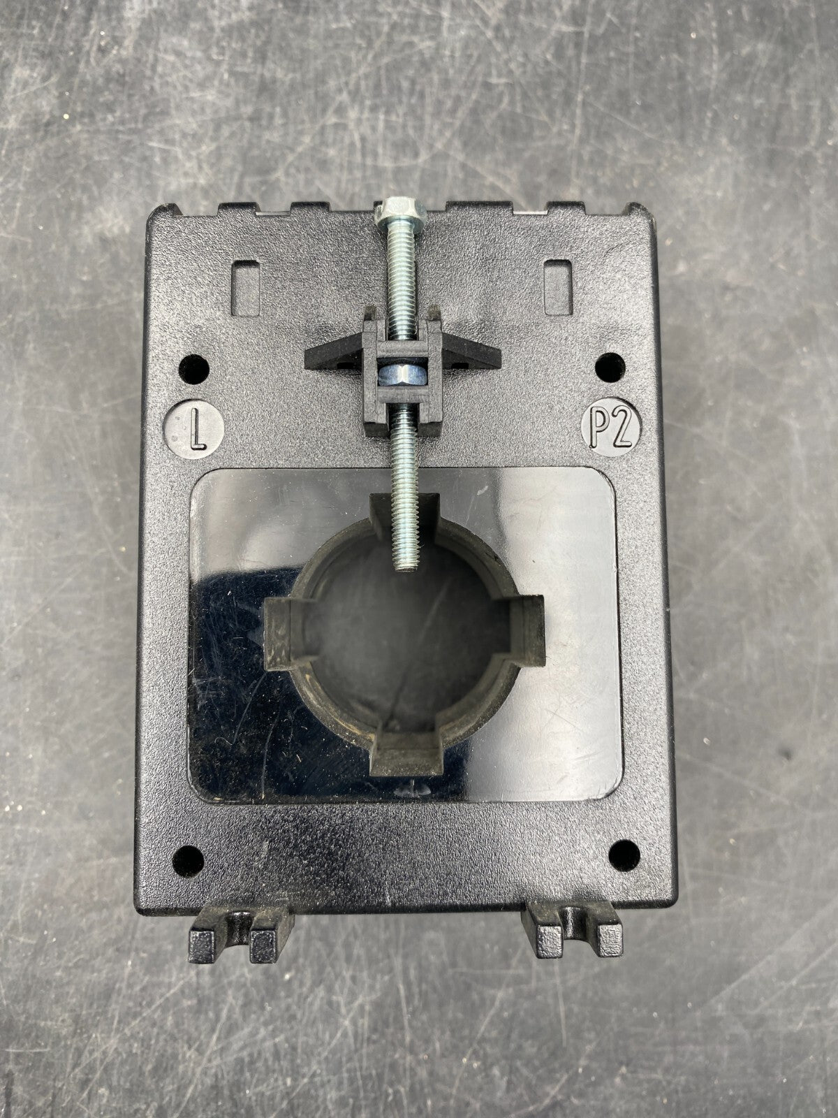 SCHNEIDER ELECTRIC METSECT5MF040 0.72/3kV 50 - 60Hz TRANSFORMATEUR DE COURANT - KLR Automation