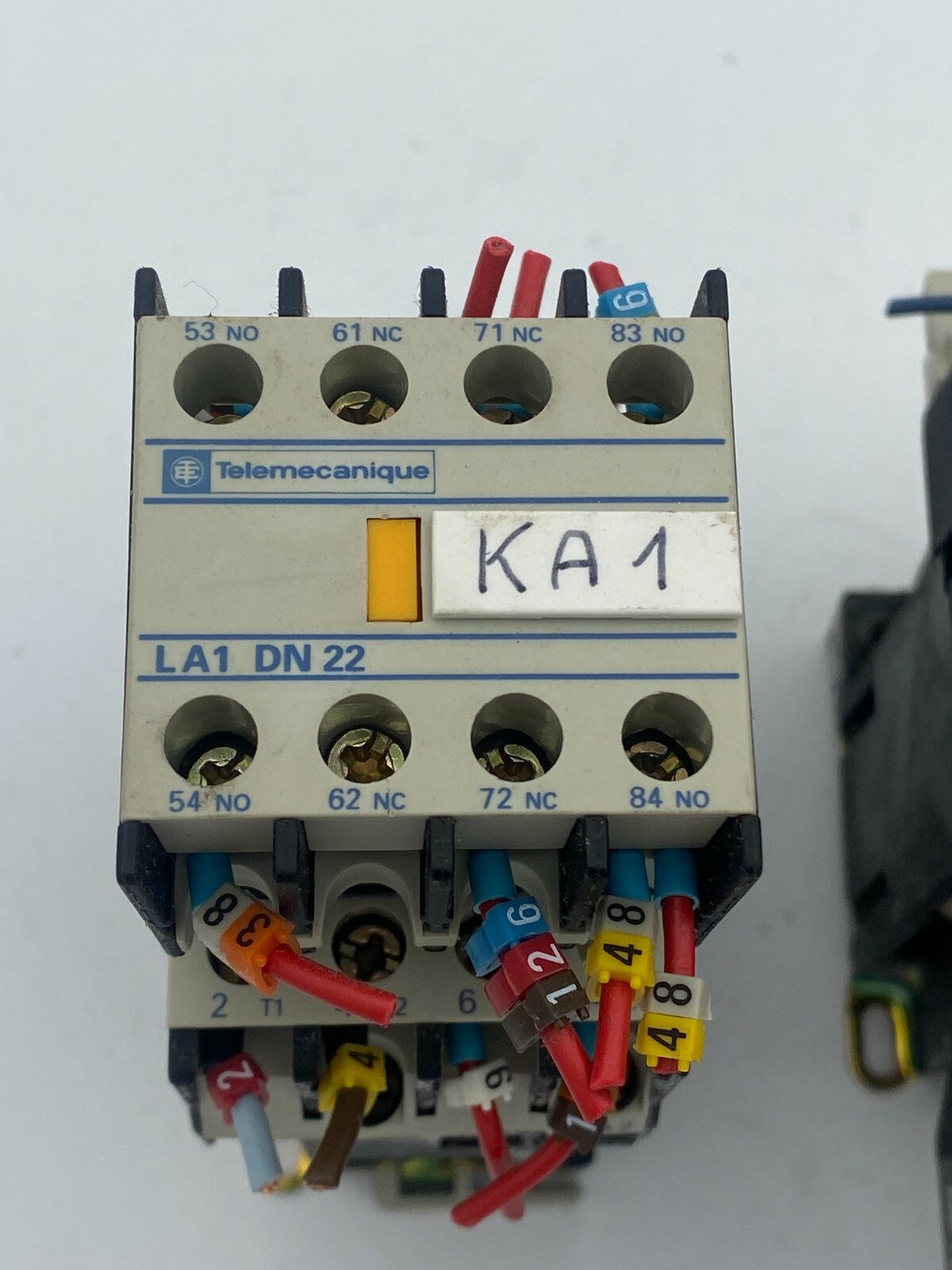 2pc x Telemecanique LA1DN22 +1 LR2D13