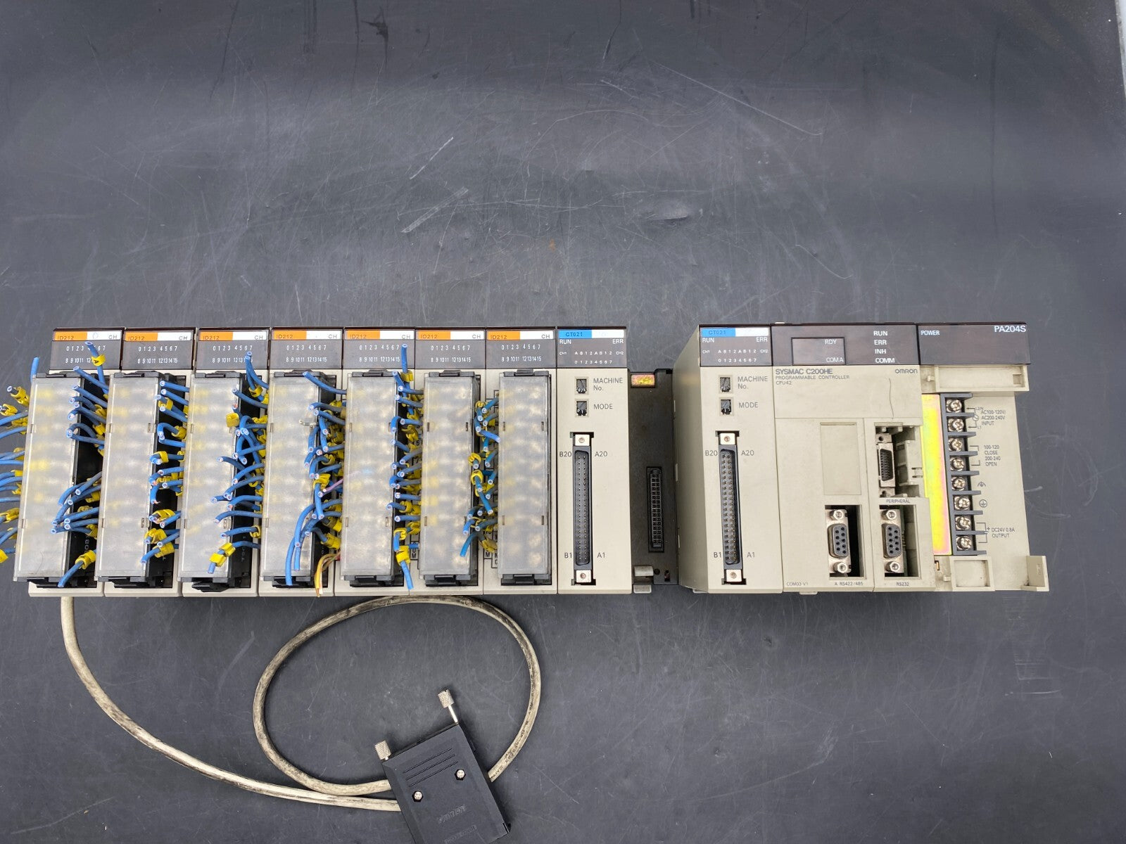 OMRON SYSMAC C200HE-CPU42 PROGRAMMABLE CONTROLLER+ PA 204S + 2x CT021 + 7x ID212