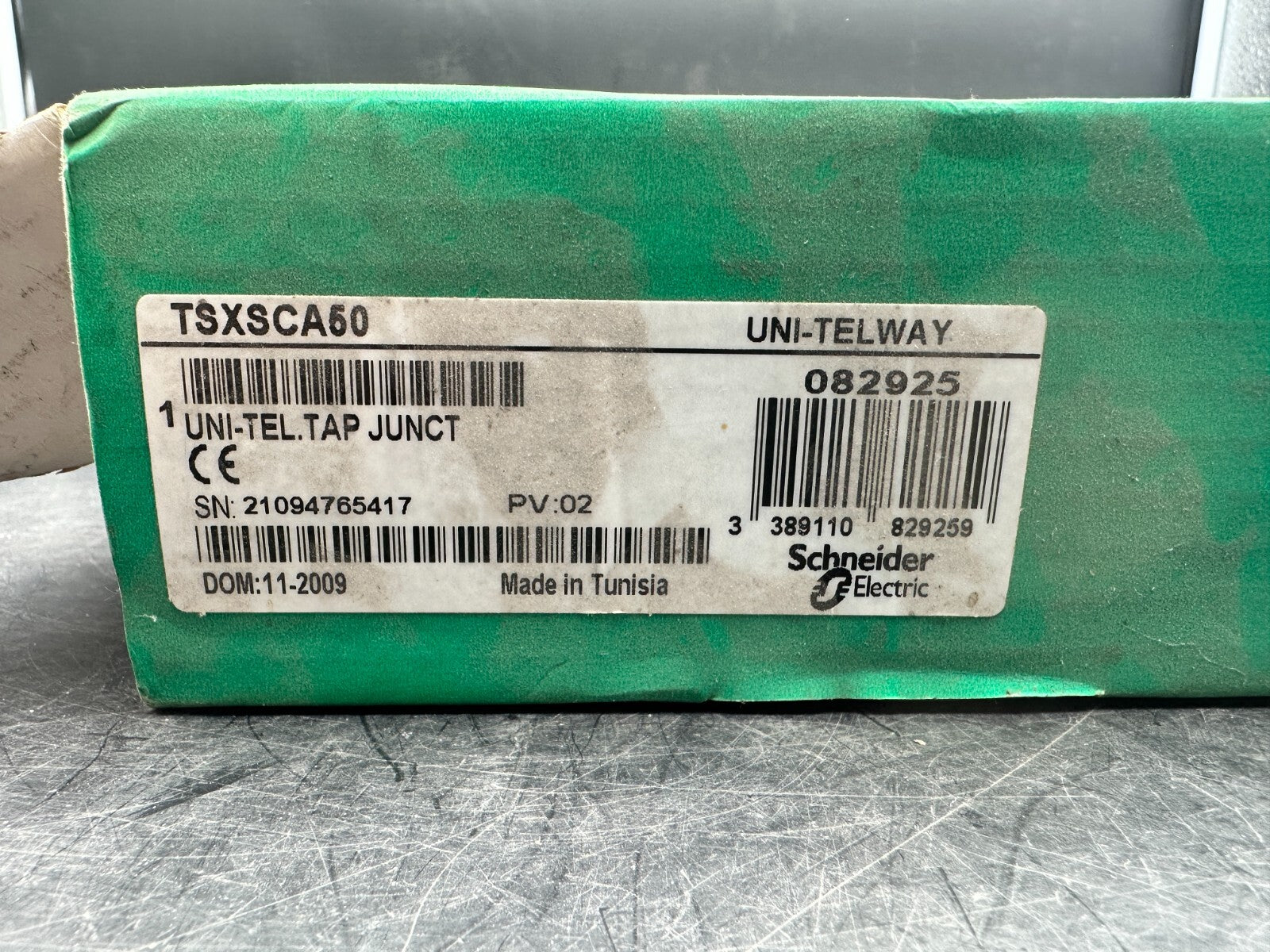 SCHNEIDER ELECTRIC TSXSCA5O Modicon