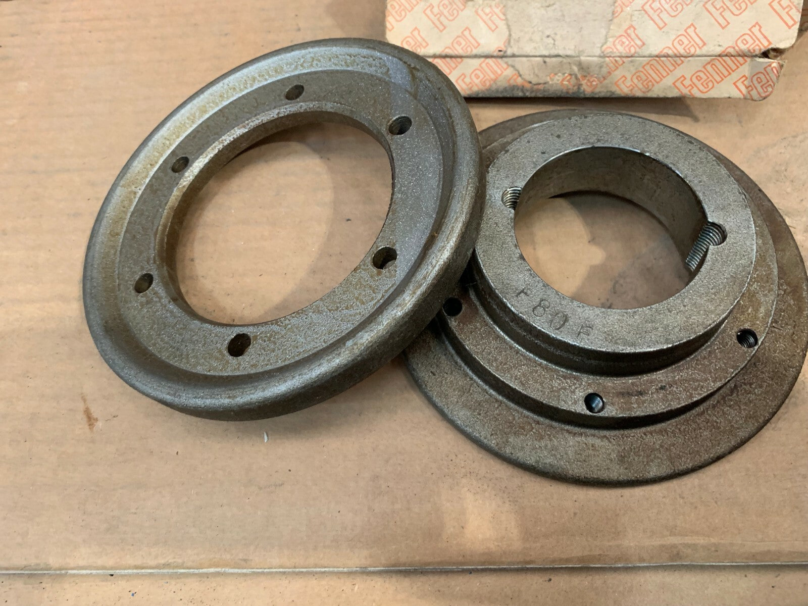 1 x FENNER Fenaflex flange F80 type F halfbody taper bore 2517 F80F