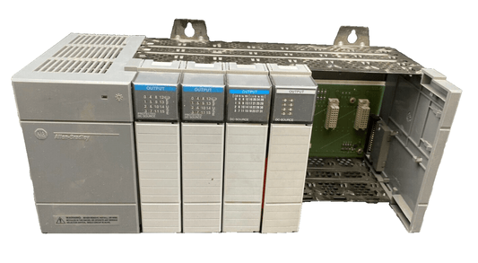 ALLEN BRADLEY SLC 500 1746 - P3+ 1746 - OB8 + 1746 - 0B16E + 7 SLOT RACK - KLR Automation