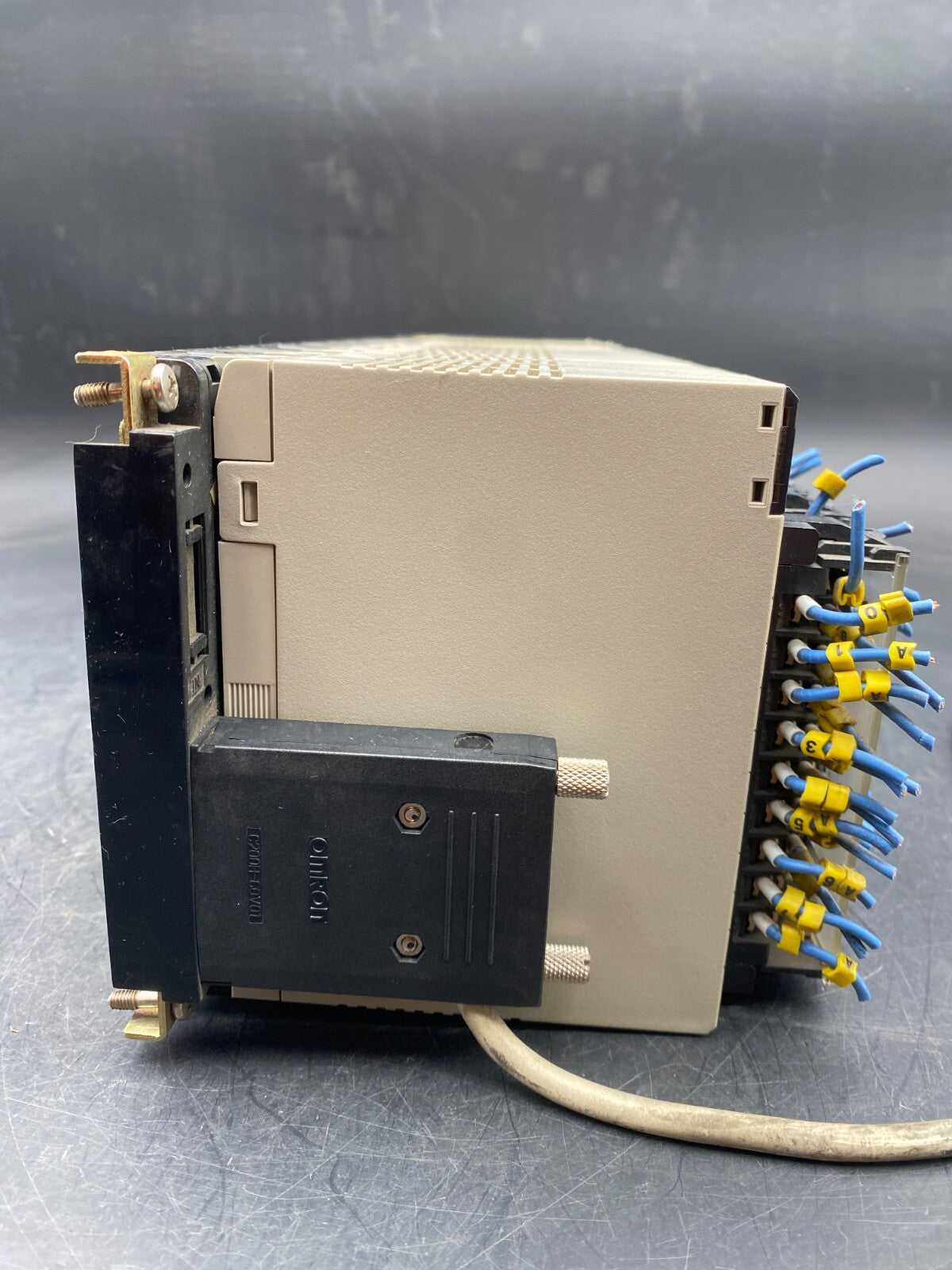 OMRON SYSMAC C200HE-CPU42 PROGRAMMABLE CONTROLLER+ PA 204S + 2x CT021 + 7x ID212