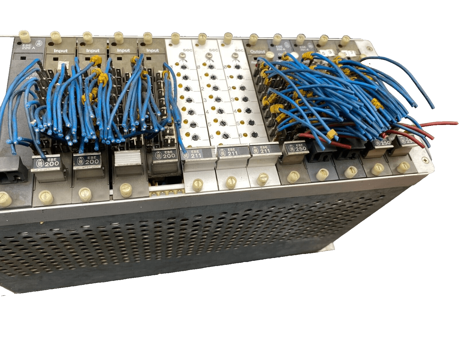 MOELLER EBE 240.1 + 6x EBE 200 + 3x EBE 211 + 3x EBE 250 - KLR Automation