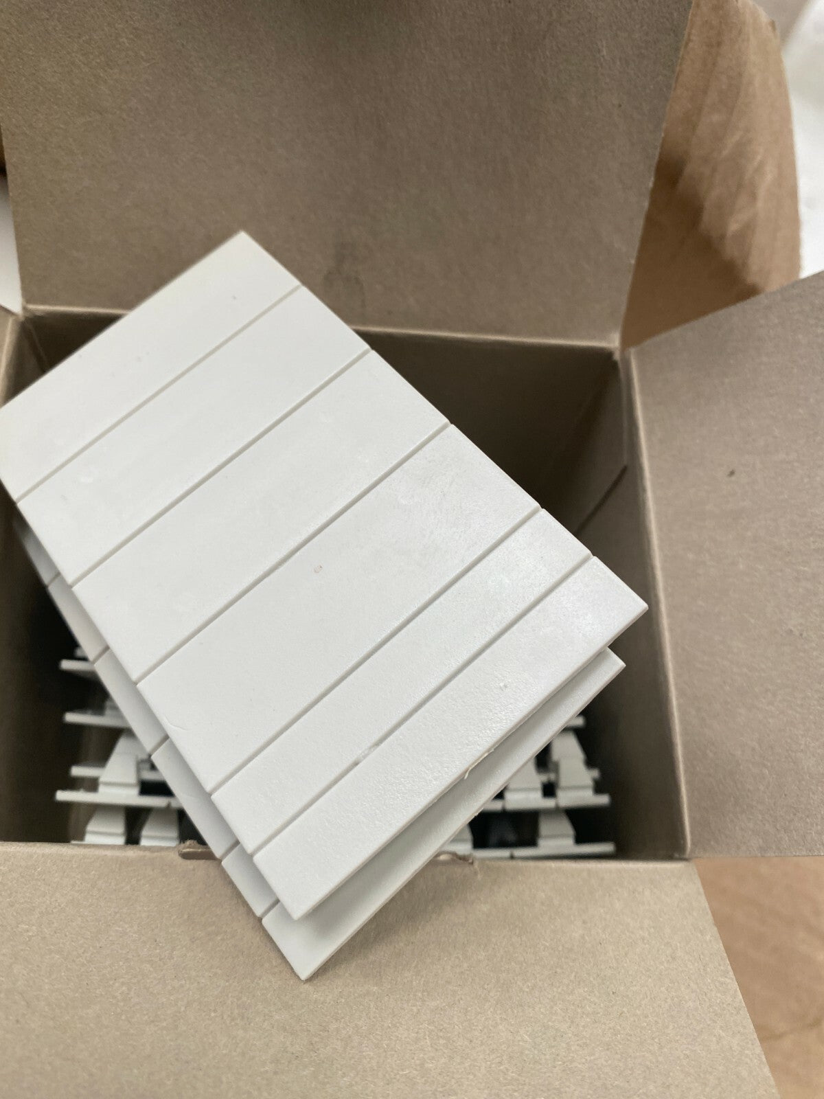 25pc x Merlin Gerin Schneider 14855 OBTURATEURS FRACTIONNABLES - KLR Automation