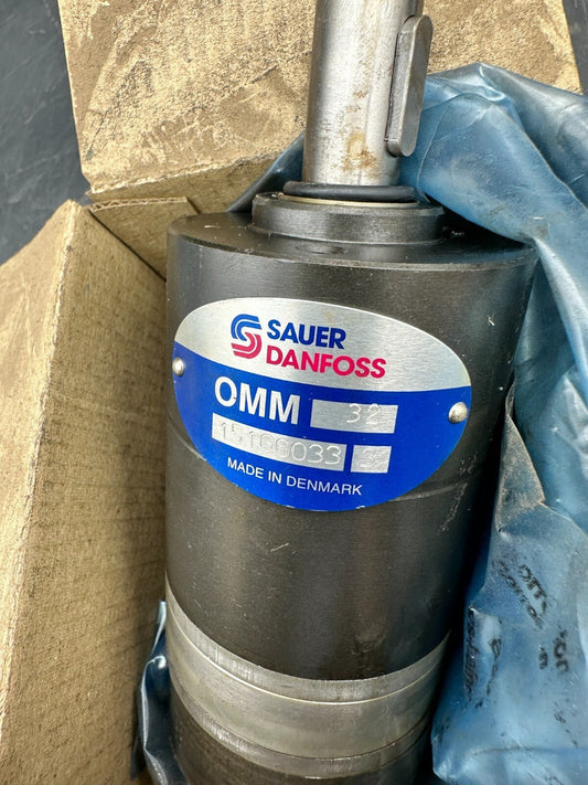 Danfoss Hydraulic Motor Model OMM - 32 ORIGINAL PARTS OLD STOCK - KLR Automation