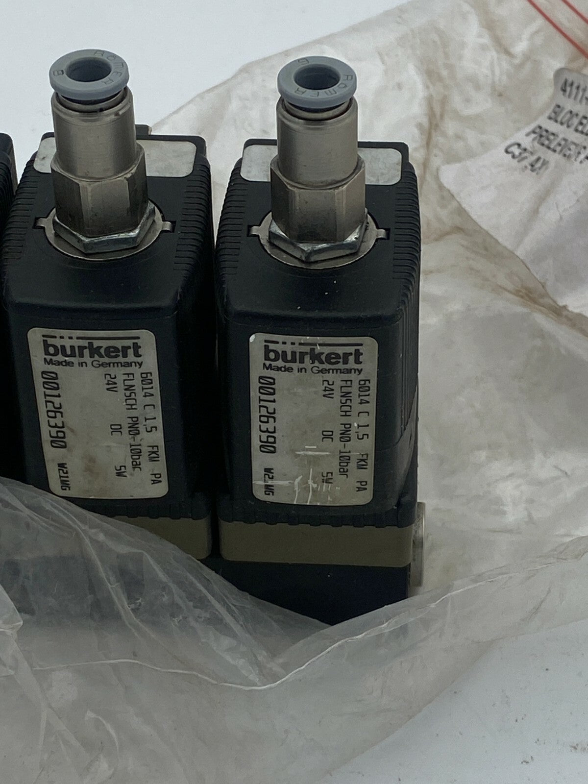 3pc x Burkert  00126390  6014 C 1,5 FKM PA