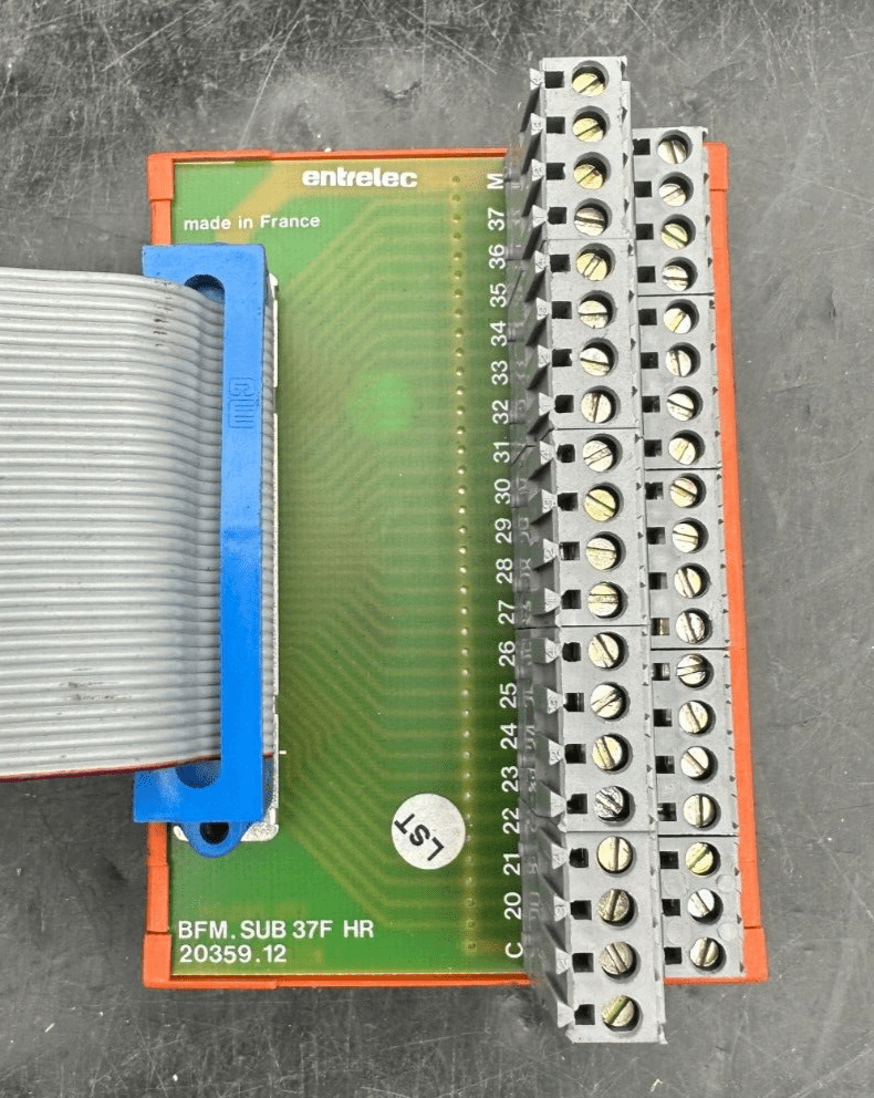 MITSUBIHI A1S61PN + A1SHCPU + A1SX81 + A1SX80 + A1SY80 + A1SY10EU + BASE UNIT - KLR Automation