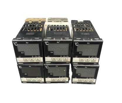 OMRON E5CJ-Q2HB TEMPERATURE CONTROLLER x1pc