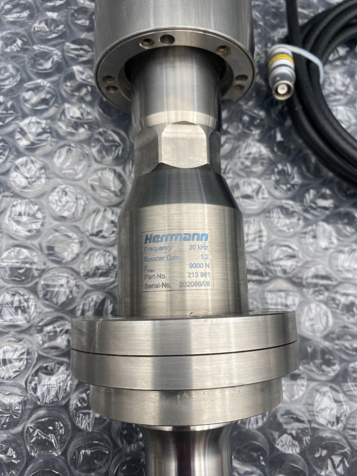 HERRMANN SONOTRODE 4 010 475 1:1.7 + 180813 ULTRASONIC CONV. + 213 981 1:2 - KLR Automation