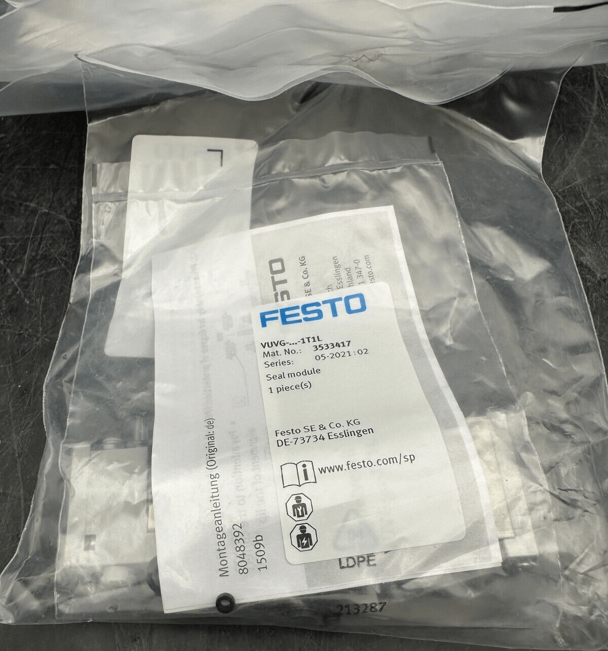 FESTO 573482 VUVG - B14 - M52 - AZT - F - 1T1L SOLEINOID VALVE - KLR Automation