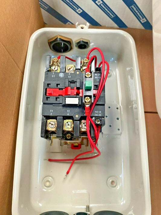 1pc x TeleMecanique  LE1D6335  11706 Enclosed Starter LE1-D 40.50.63