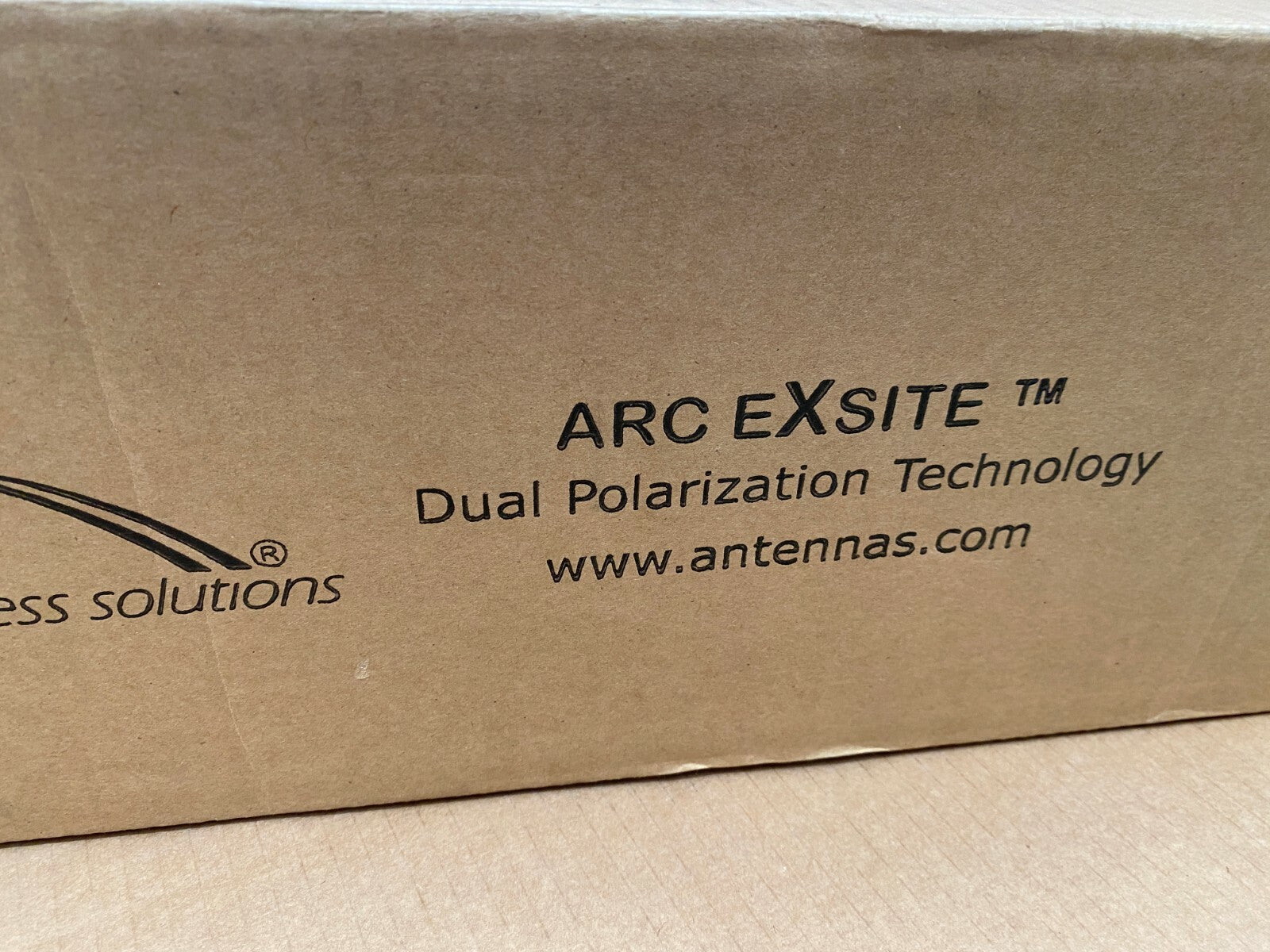 ARC Wireless ARC - VS2418SD1 ARCFlex18 - 16dBi 2.4GHz DP VariableSector VS2418 - KLR Automation