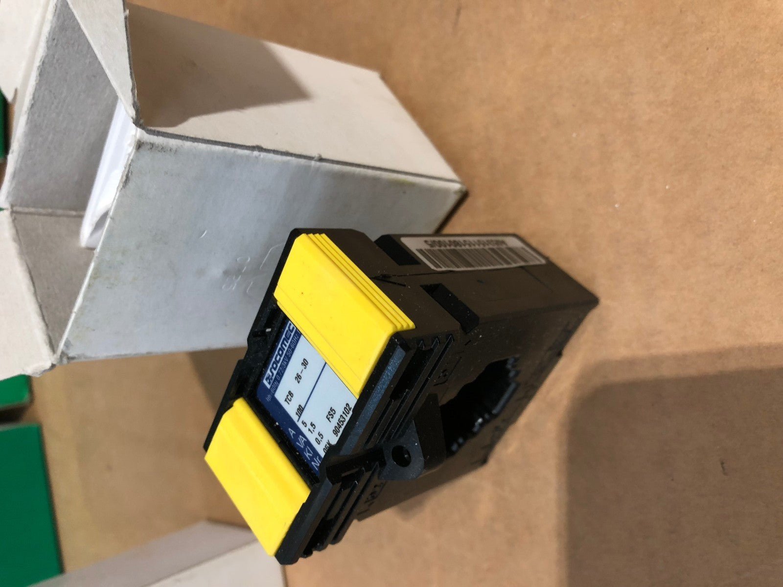 TRANSFORMATEUR DE MESURE DE COURANT SOCOMEC 192T2310 - KLR Automation