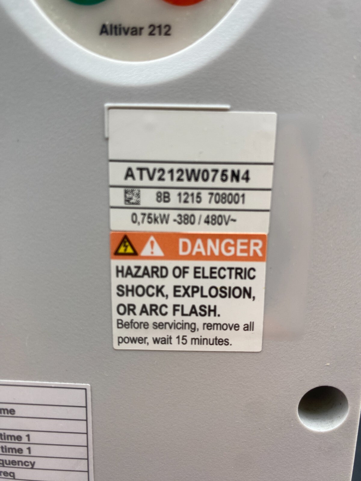 SCHNEIDER ELECTRIC ATV212W075N4 0.75KW-1HP 380/480V