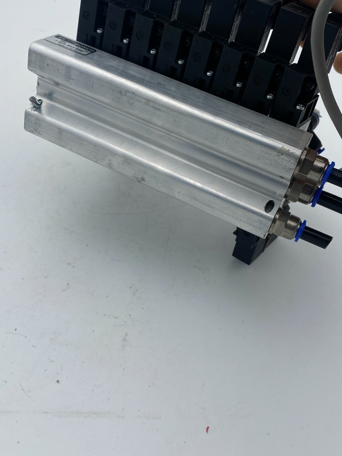 9pc x Aventics 0820039983 WV02-5/3CC-NONE Bosch + 1 825 503 899 support