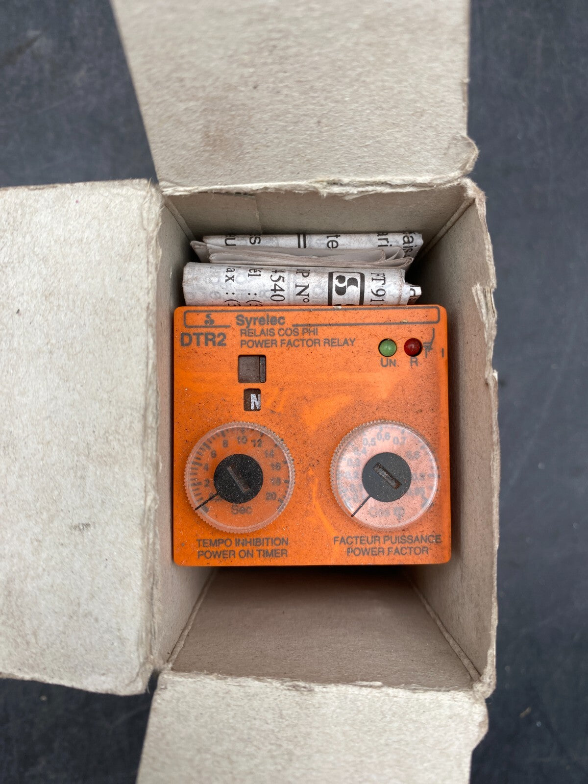 CROUZET SYRELEC DTR 2 5YX110 84895219 RELAIS COS PHI POWER FACTOR RELAY