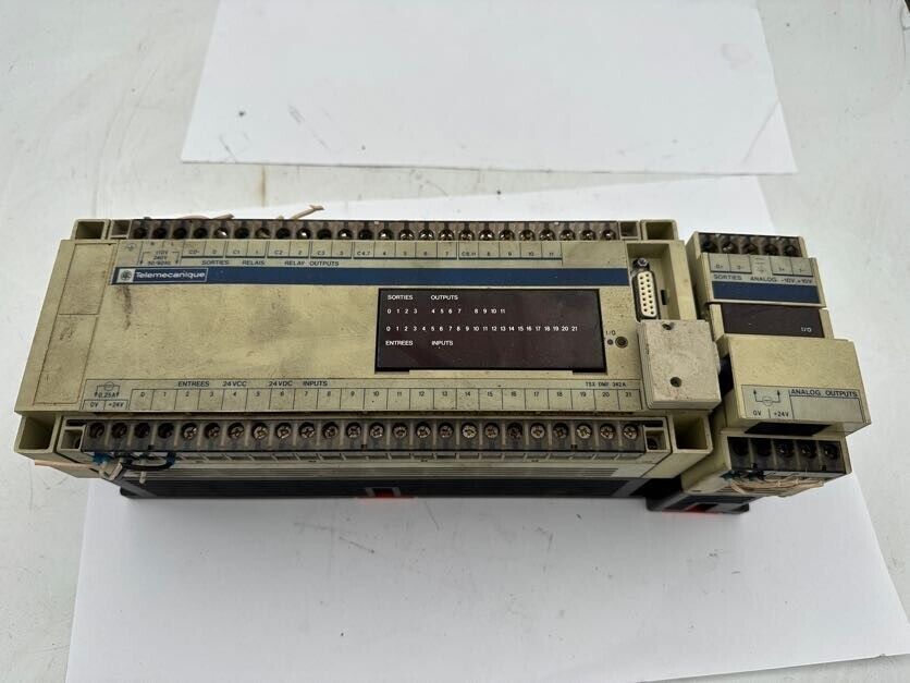 1pc x TELEMECANIQUE EXPANDER MODULE TSX DMF 342A WITH TSX17 - 10/20 TSX ASG 2000 - KLR Automation