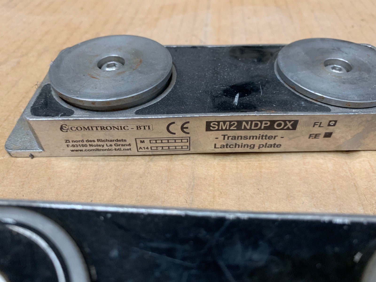 SM2 NDP OX Electromagnetic safety lock control with 936 N COMITRONIC BTI - KLR Automation