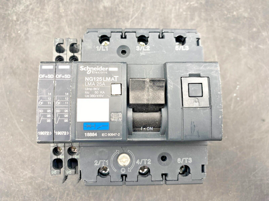 SCHNEIDER ELECTRIC ACTI9 NG125LMA 25A 3P3D DECLENCHEUR MAG 18884 + 2 x 19072