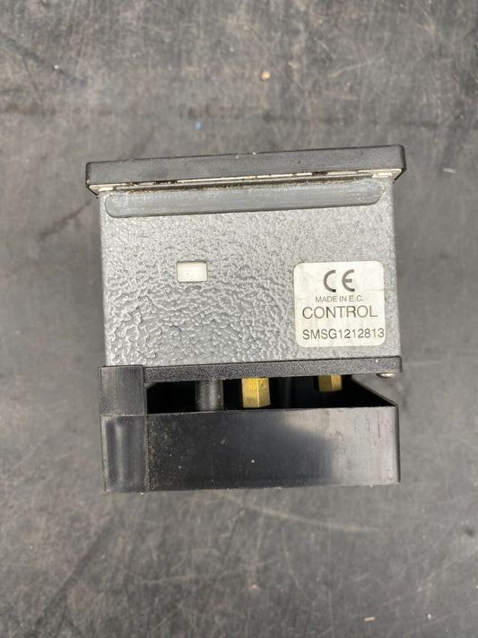 SOCOMEC VOLTMETRE 0-500 V
