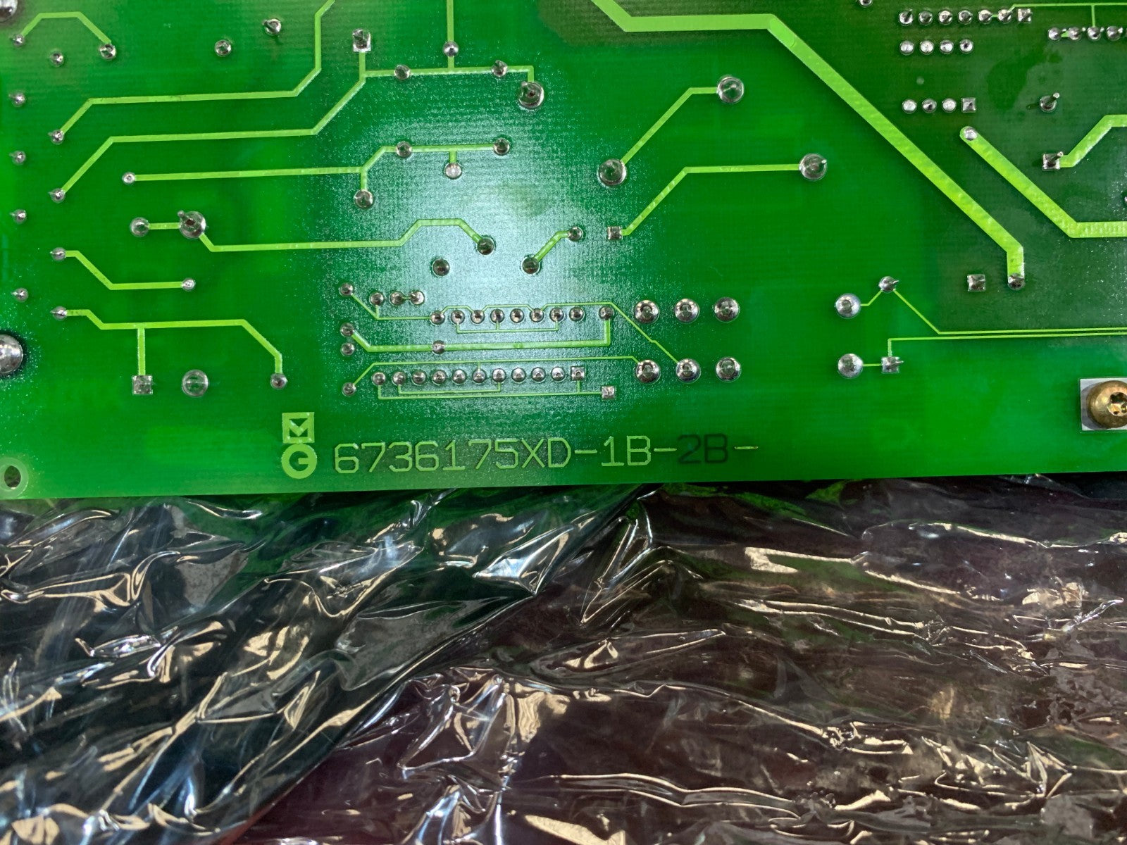Merlin Gerin 6736175xd 1b-2b 2E402 1035 cev 6736176  Circuit Board