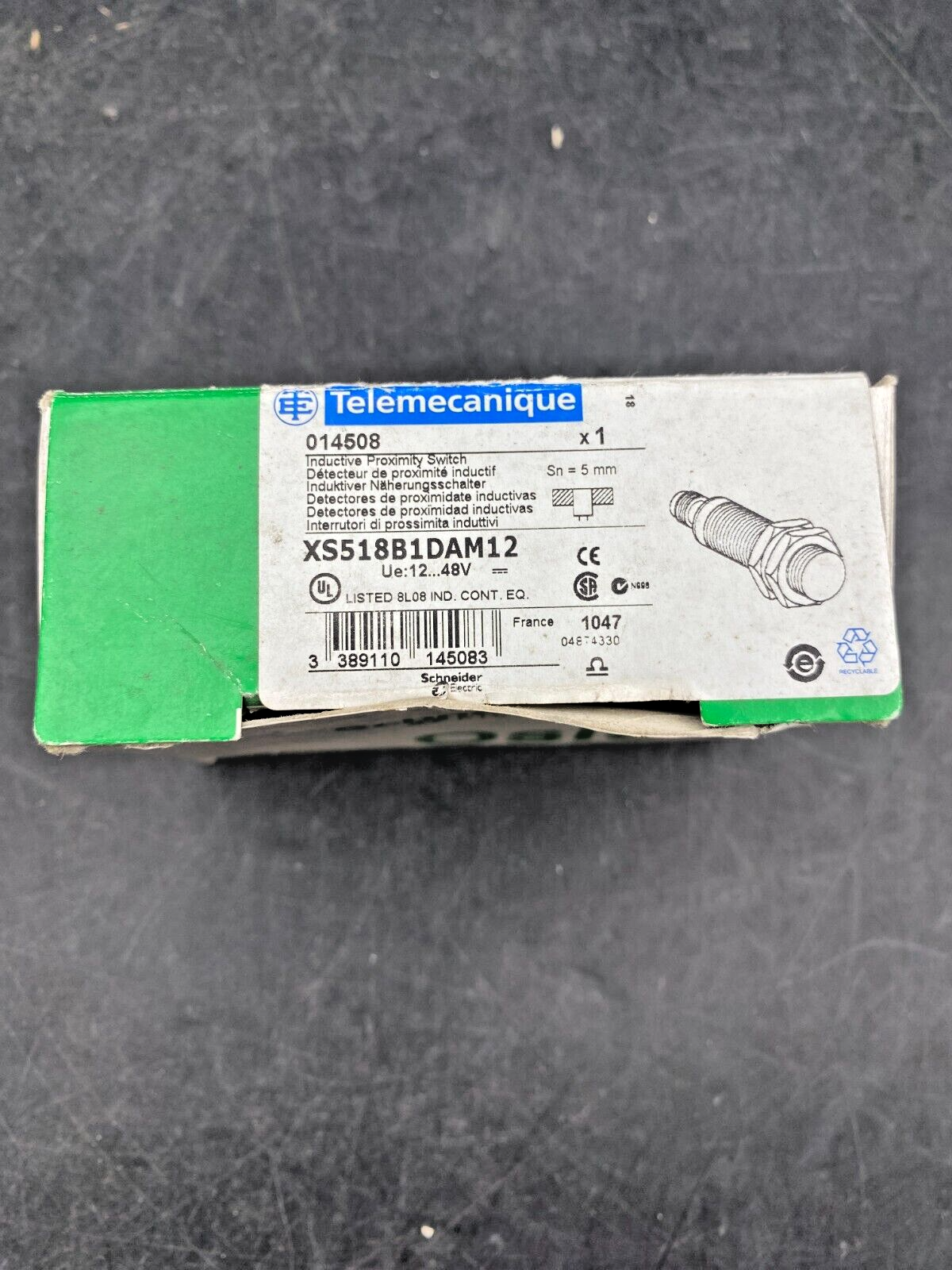 TELEMECANIQUE XS518B1DAM12 014508 INDUCTIVE PROXIMITY SWITCH